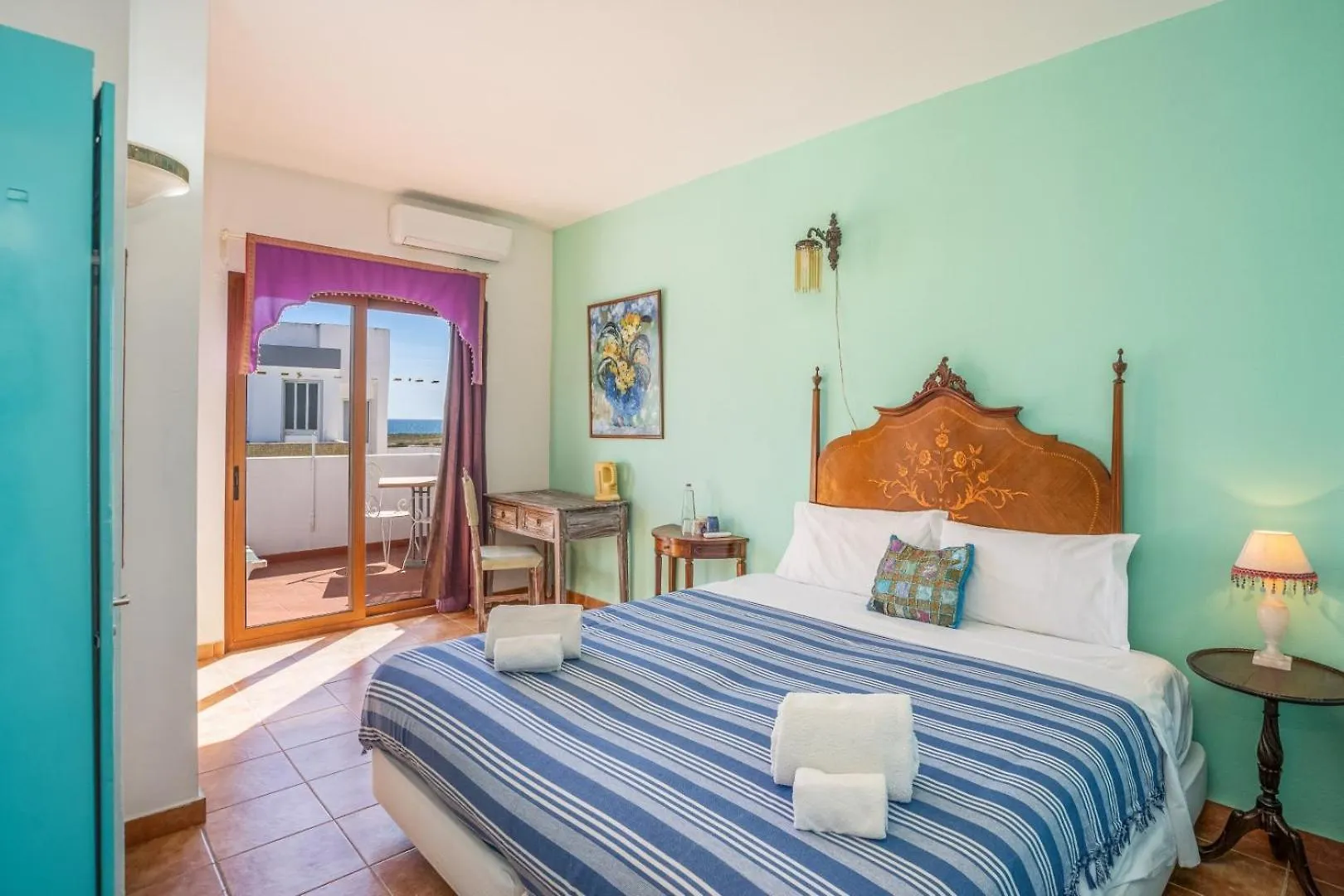 Alvor Ar De Mar Bed and Breakfast Bed & Breakfast