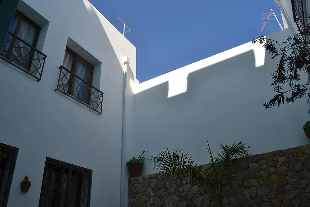 Alvor Ar De Mar Bed and Breakfast 3*,