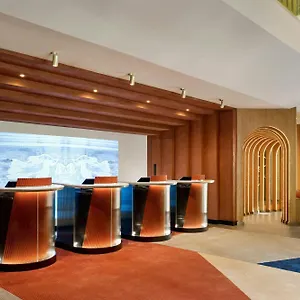 Montcalm East, Autograph Collection 5* London