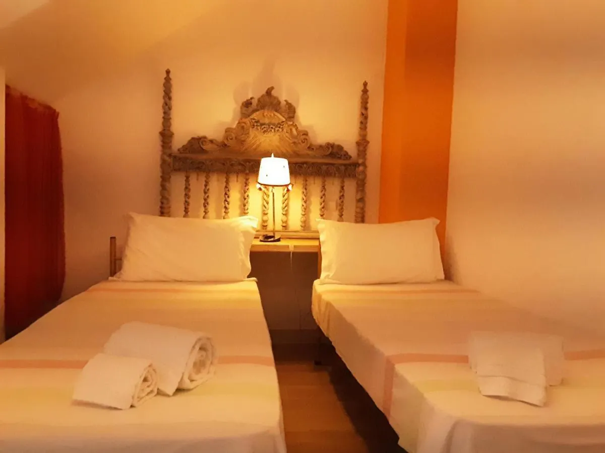 Bed & Breakfast Alvor Ar de Mar Bed and Breakfast